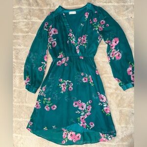 Medium 
Green dress 
Gently worn